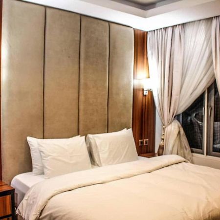 Joshesther Olive Hotel Ikeja Eksteriør bilde