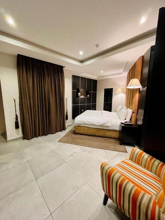 Joshesther Olive Hotel Ikeja Eksteriør bilde
