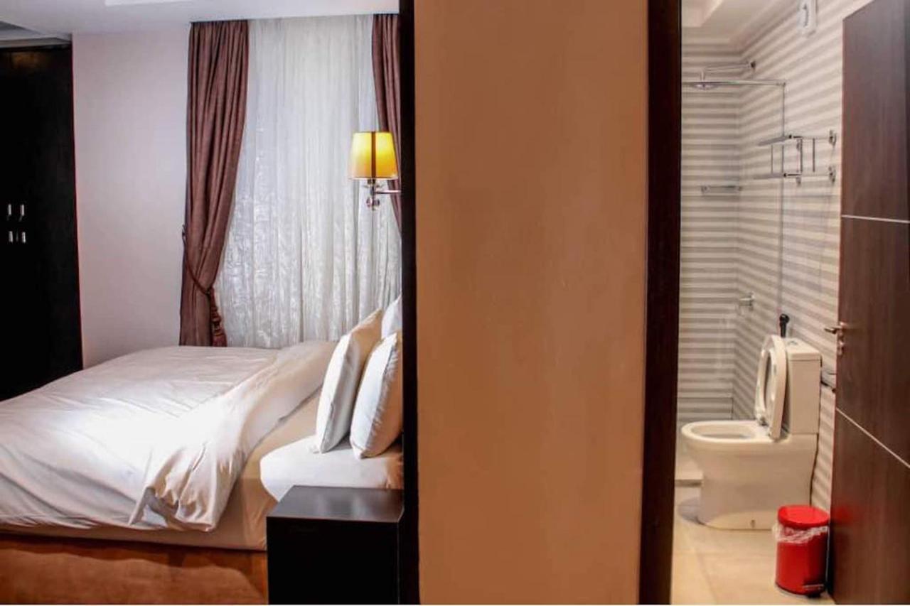 Joshesther Olive Hotel Ikeja Eksteriør bilde